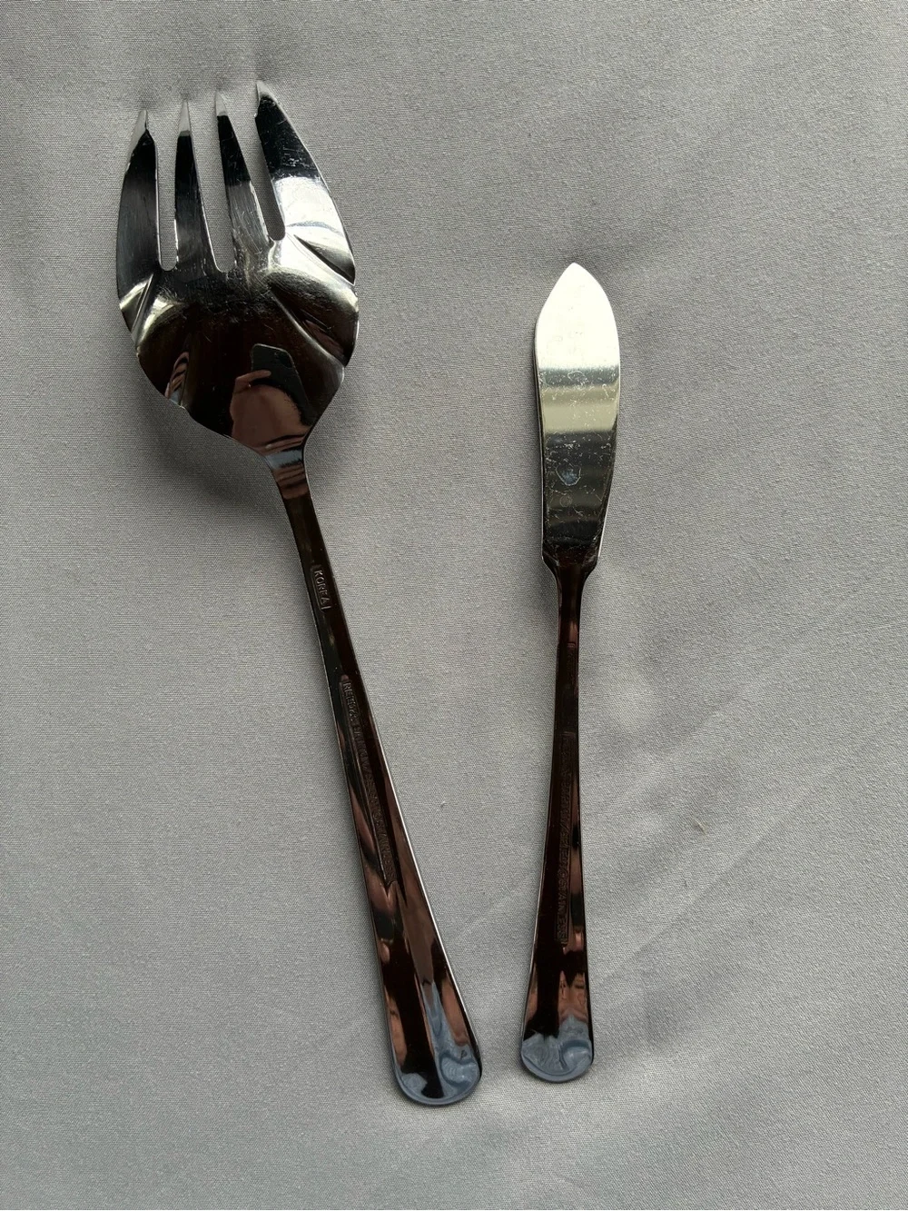 Reed & Barton Crest Serving Fork & Master Butter Knife Set Stainless